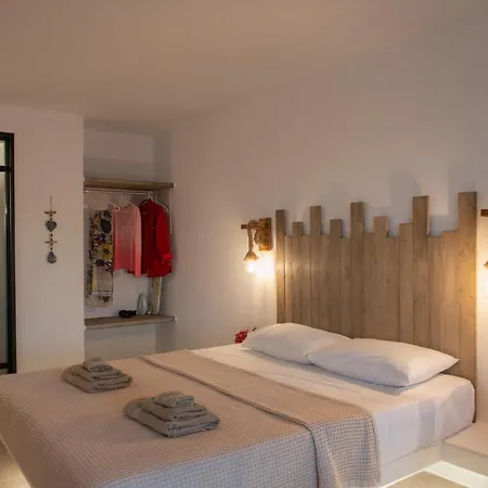 Myrsini's Luxury Merchia Καλαφάτη